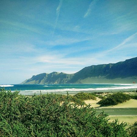 Famara Rooms ภายนอก รูปภาพ